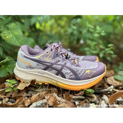 ASICS Fuji Lite 5 Femme...