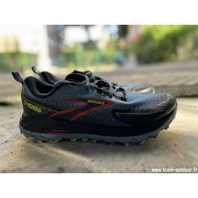 BROOKS Cascadia 18 Homme...