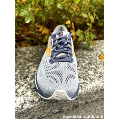 BROOKS Adrenaline GTS 23...