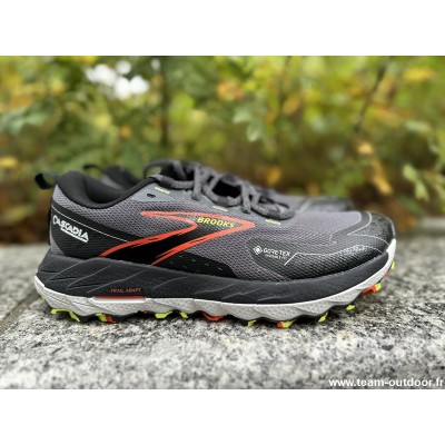 BROOKS Cascadia 18 GTX...