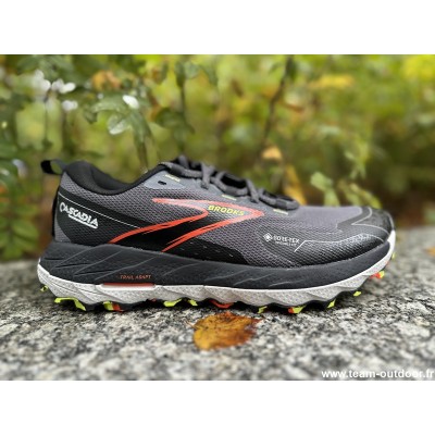 BROOKS Cascadia 18 GTX...