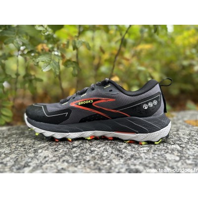 BROOKS Cascadia 18 GTX...